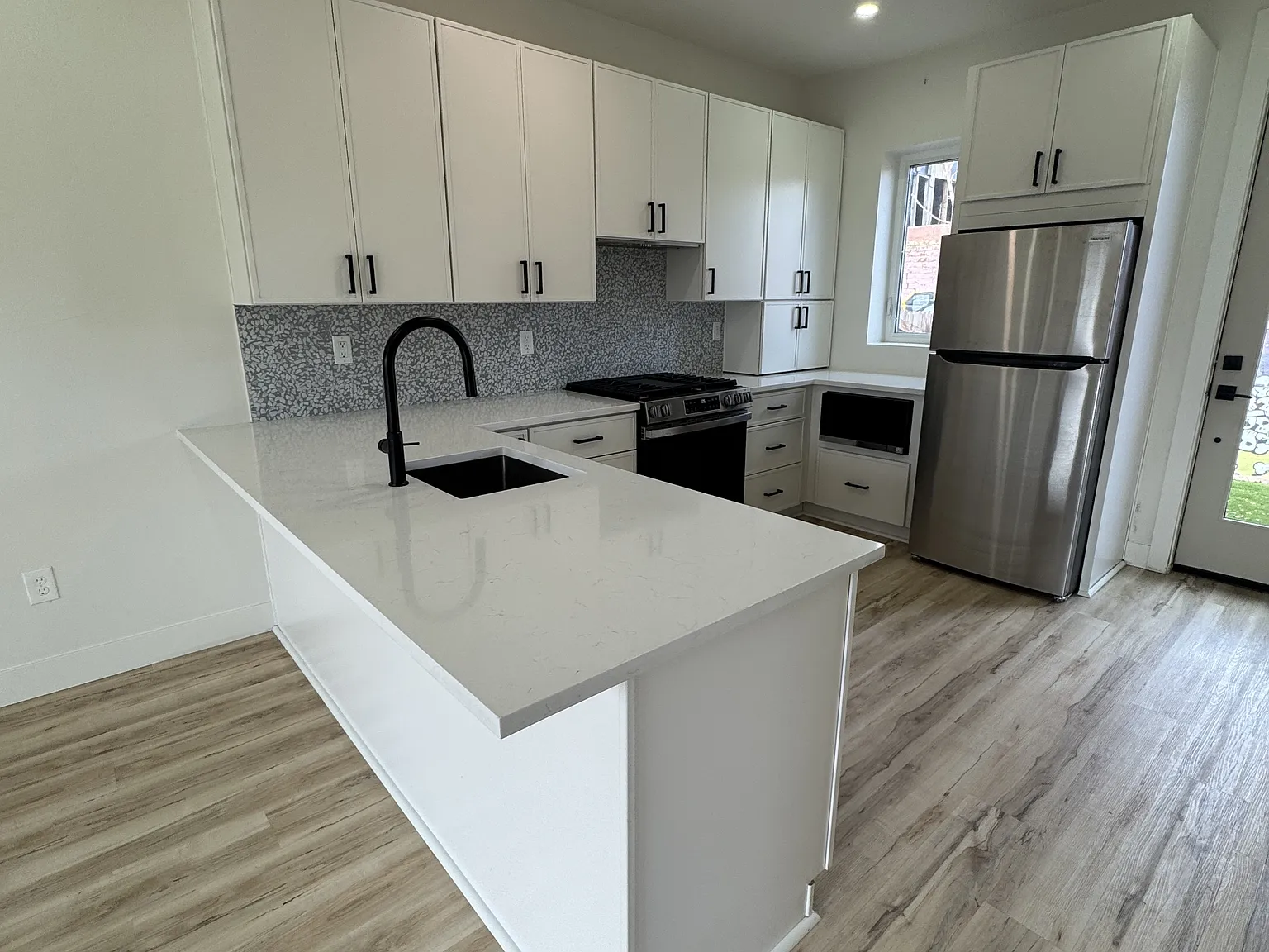 717 West 9th Avenue - 1 — Photo 1