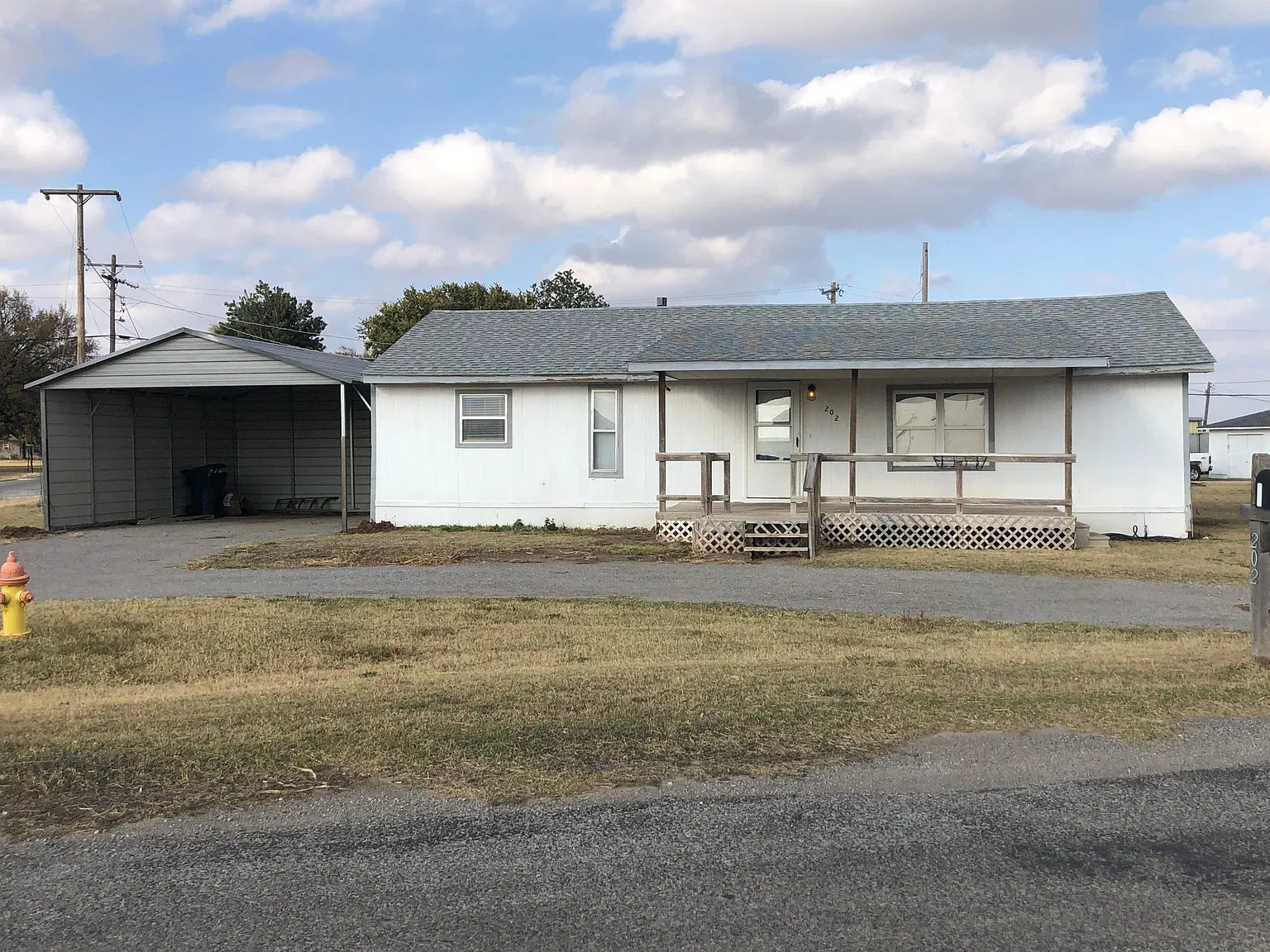 3 bed, 1008 sqft, $1,000 — Photo 2
