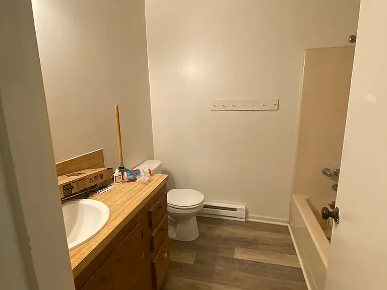 217 Osborne St #A — Photo 13