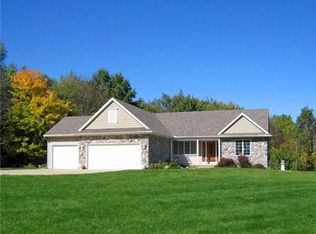 13330 Peacock Rd, Laingsburg, MI 48848