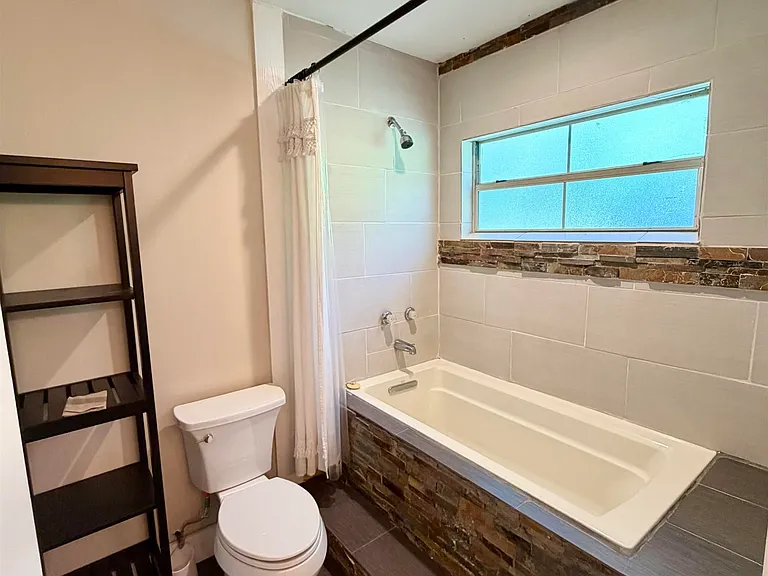 26084 Pichon Rd — Photo 13