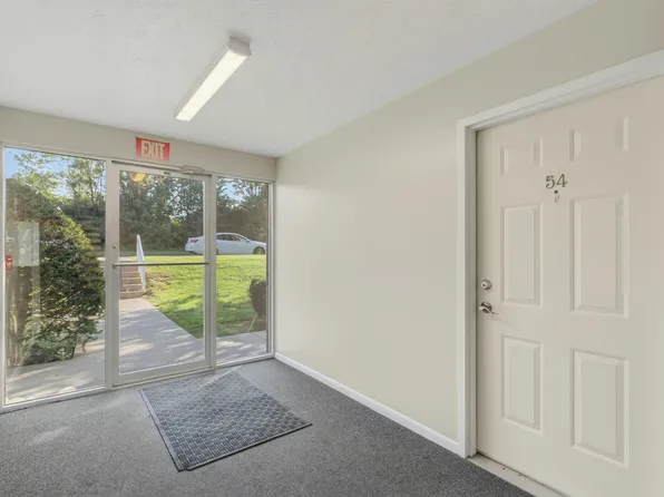 Highland Ridge Apartments, 400 Moody Dr #28, Maysville, KY 41056