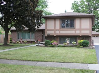 1706 W Stone Ave, Addison, IL 60101