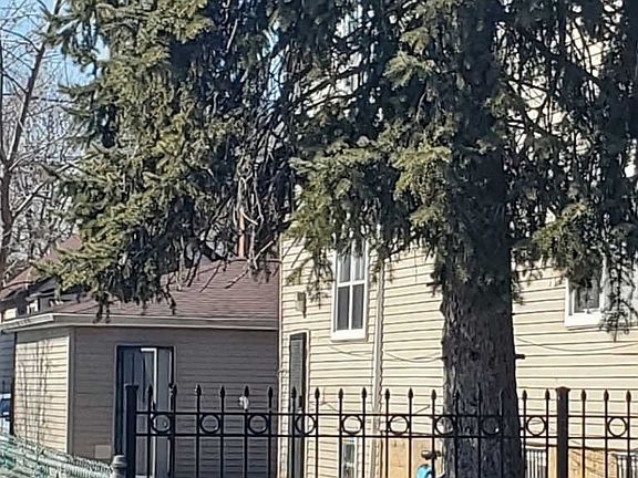 3rd image of 8836 S Eggleston Ave