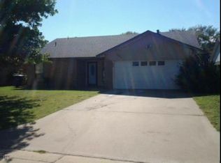 4905 Manchester Dr, Enid, OK 73703