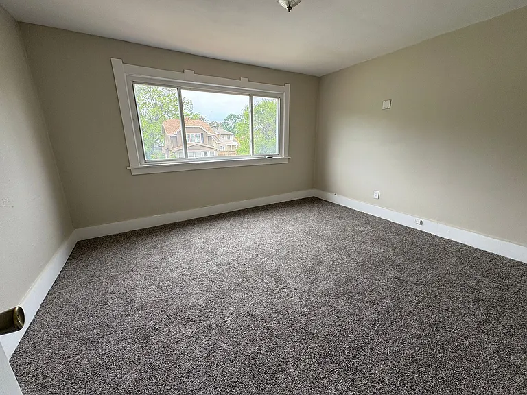 519 S Detroit Ave — Photo 11