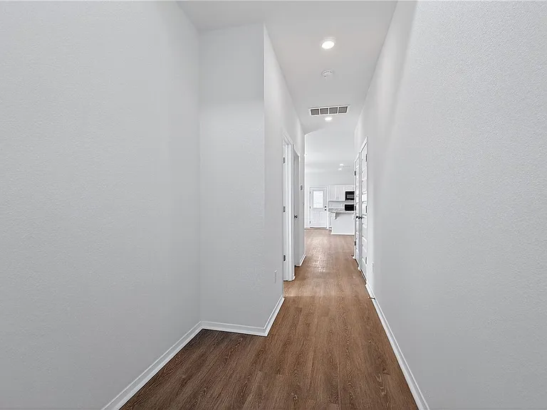 6802 SW Dignity Ave — Photo 33