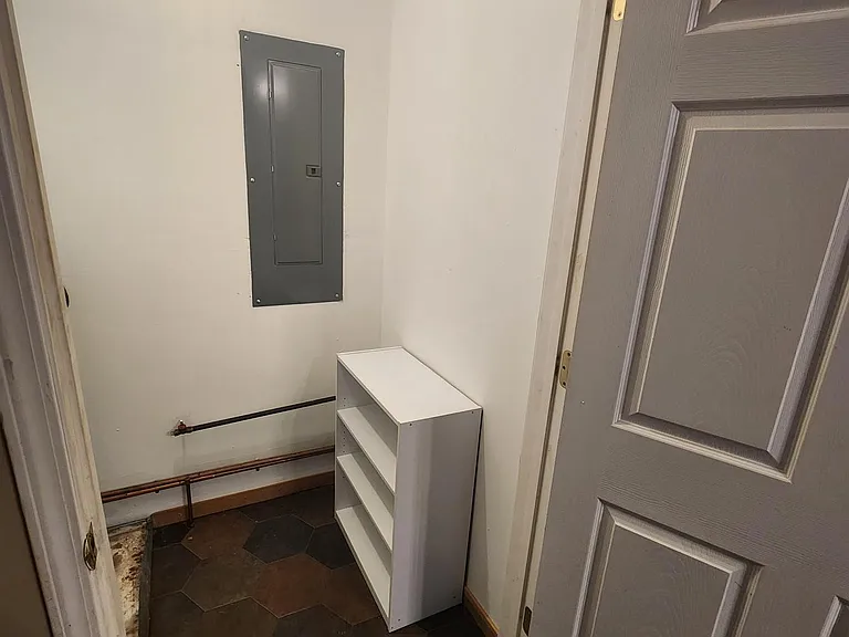 11 S Long St #3 — Photo 7