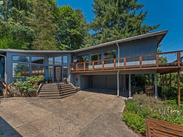 7237 S Corbett Ave, Portland, OR 97219