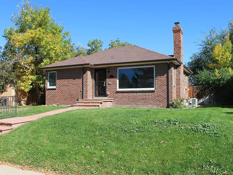 1060 S Cook St — Photo 1