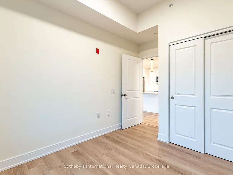 121 Mary St #411 — Photo 17