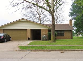 1100 SE 17th St, Pryor, OK 74361