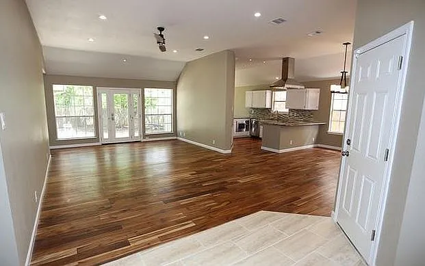 Building Photo - 1106 Draybrook