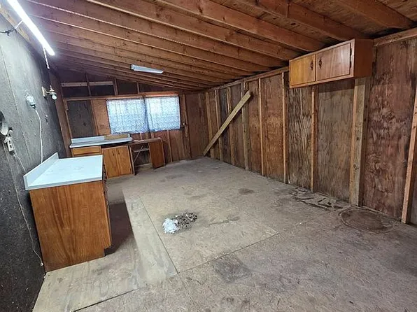 13131 W 300 N, Linton, IN 47441