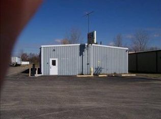 1414 Armstrong Rd, Warsaw, IN 46580