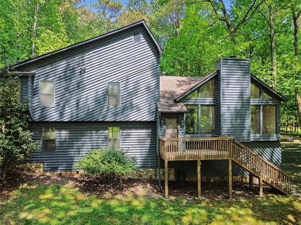 235 Emerald Cove Ln, Woodstock, GA 30189
