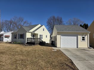 626 16th Ave, Sterling, IL 61081