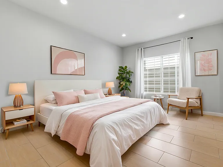 10650 Kinnard Ave #104 — Photo 7