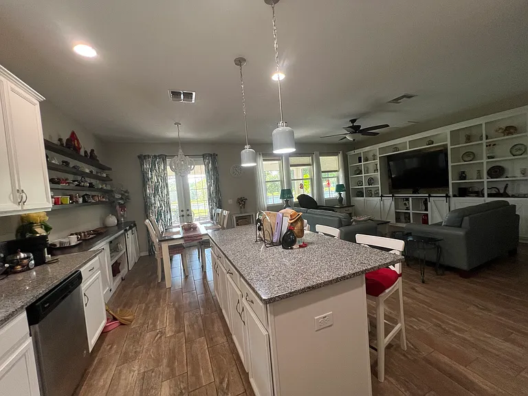 3331 Sagebrush St — Photo 6