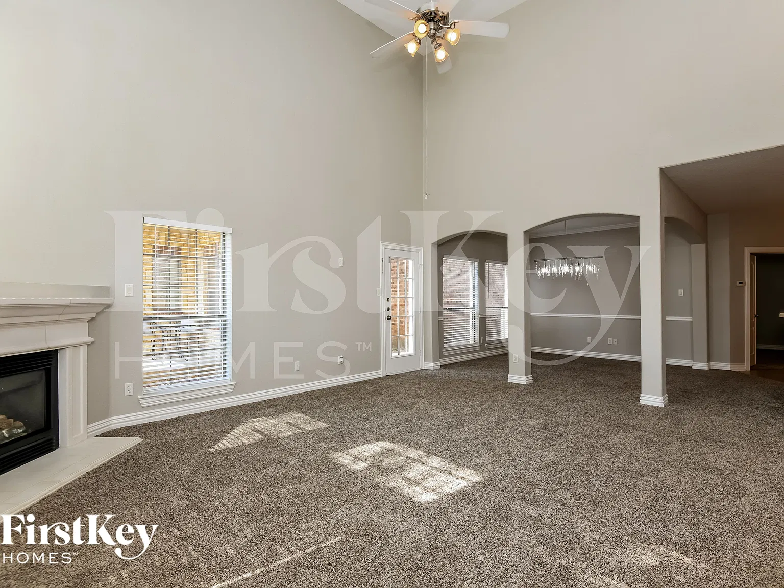 3 bed, 2.5 bath, 2801 sqft, $2,845 — Photo 3