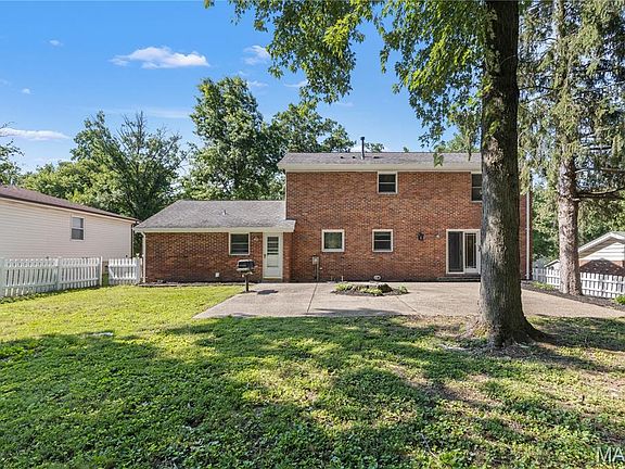 3rd image of 4351 Alderwood Dr