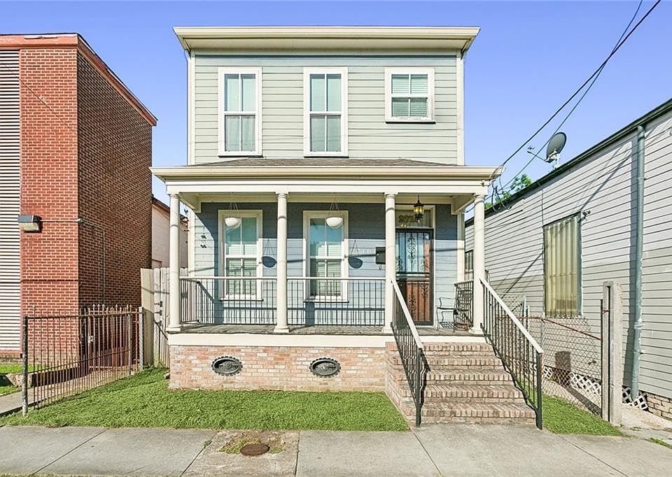 1st image of 2718 Philip St