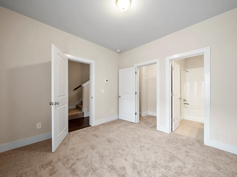 3761 Oxford Cir — Photo 19