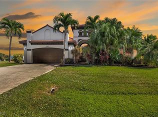 5243 SW 16th Pl, Cape Coral, FL 33914