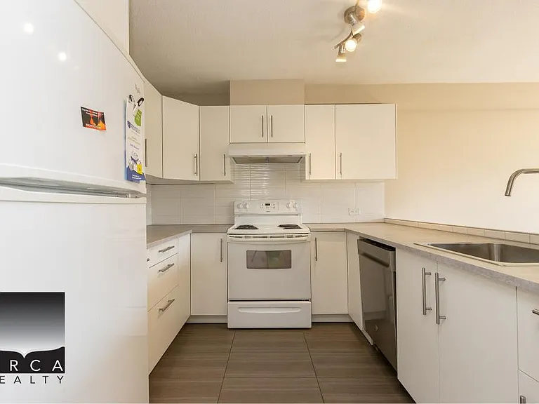 520 W Keith Rd #2 — Photo 5