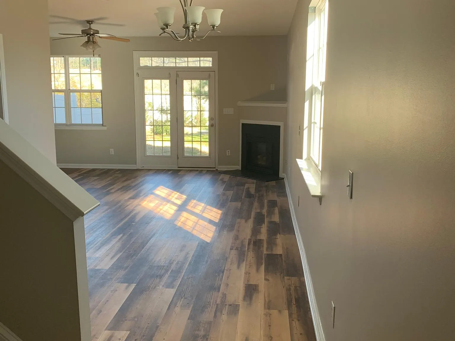 3 bed, 2.5 bath, 1559 sqft, $1,850 — Photo 3