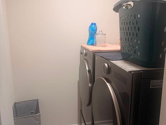 5th image of 8049 Scarlet Maple Ln