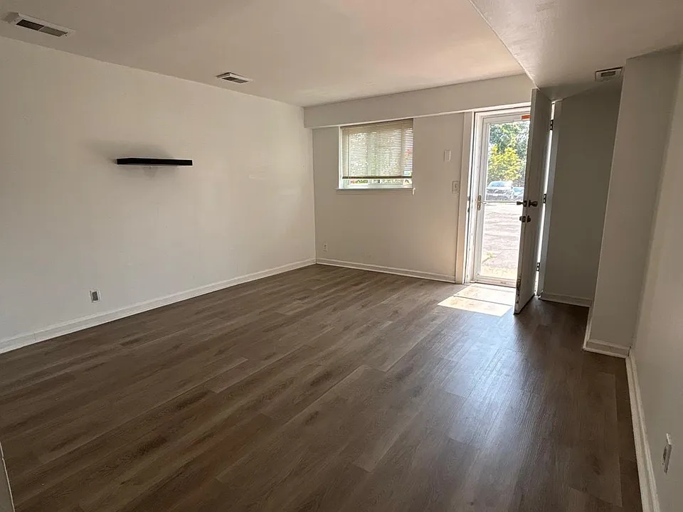 51 Elissa Ln #1