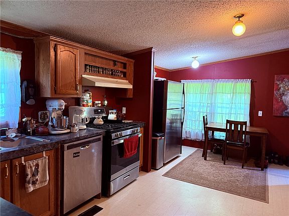 5th image of 4972 Wixon Rd