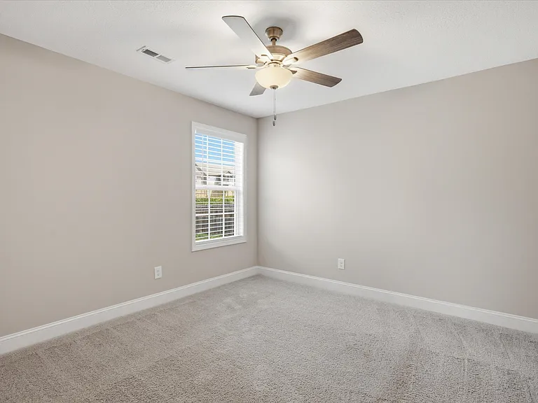 4864 Stoneyhurst Ln — Photo 19