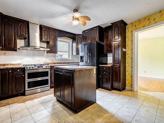 5th image of 1833 Saint Luke Rd