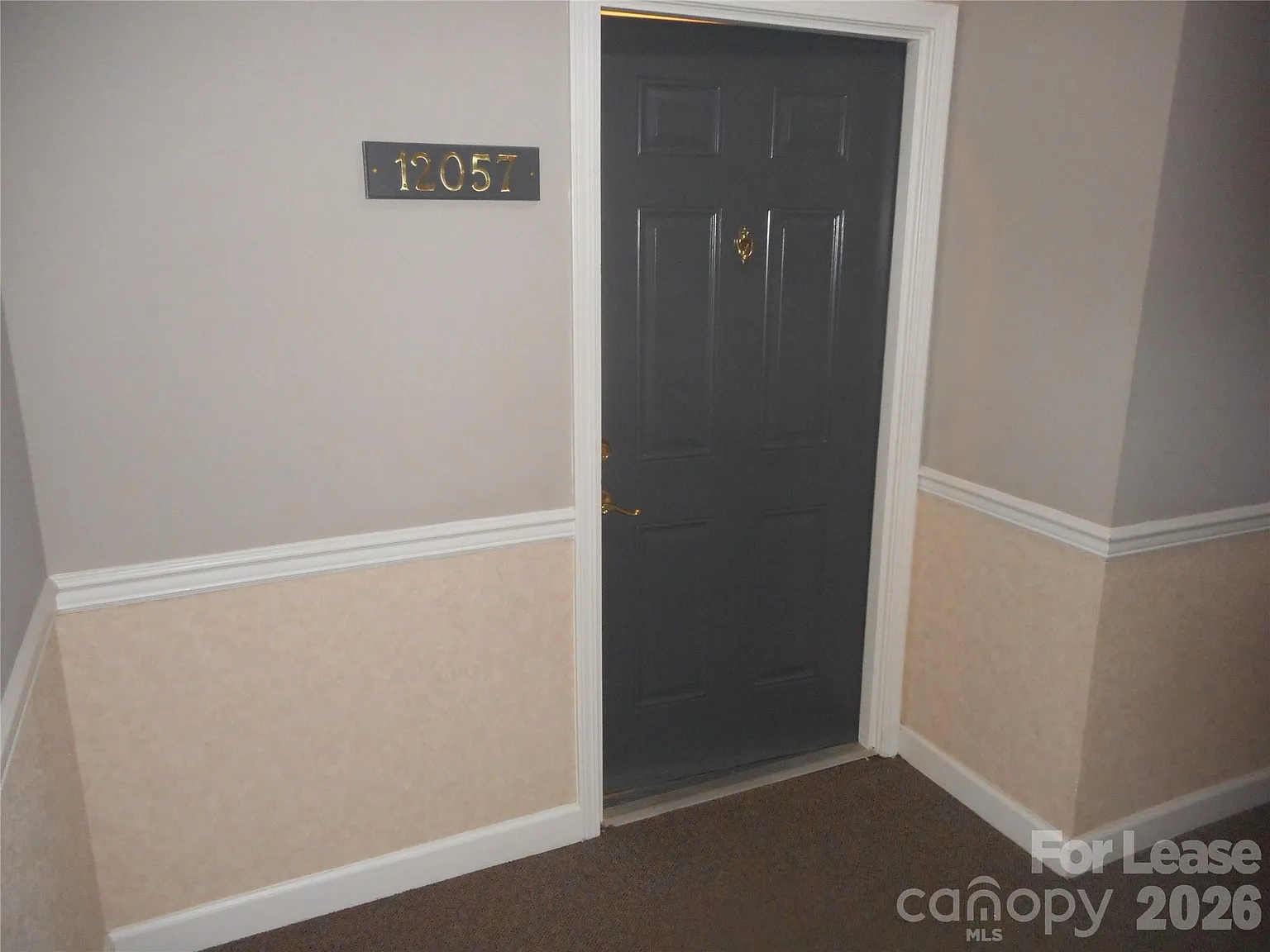 2 bed, 2.0 bath, 1213 sqft, $1,950 — Photo 4