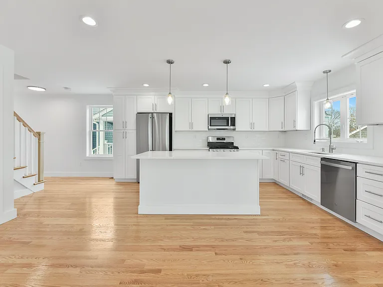 62 W Milton St #62 — Photo 7