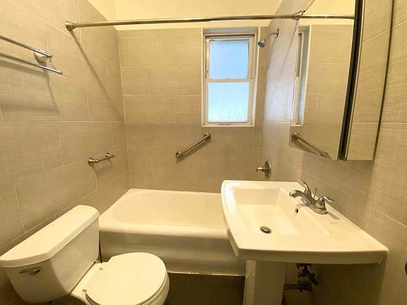 3rd image of 883 E 28th St APT 2