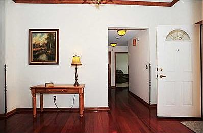 3rd image of 1133 Manchester Dr