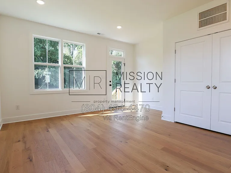 4338 North Ave — Photo 9