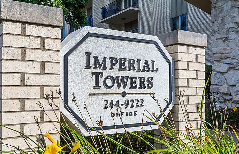 Imperial Tower Apartments — Photo 27
