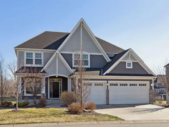 2 Rapp Farm Blvd, North Oaks, MN 55127
