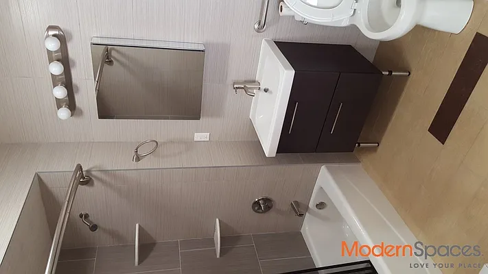 Sold by Modern Spaces | media 25