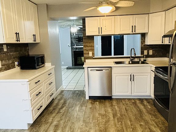 3rd image of 478 Hill Meadow Dr #1