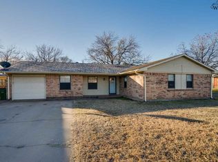 2221 Selma Dr, Wichita Falls, TX 76306