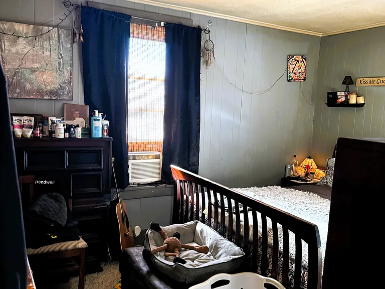 911 Perry Hwy #2 — Photo 8
