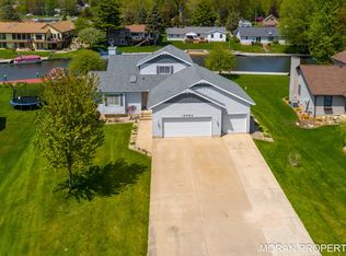 12784 Theris Dr, Wayland, MI 49348
