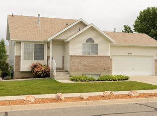 2176 W 2175 N, Clinton, UT 84015