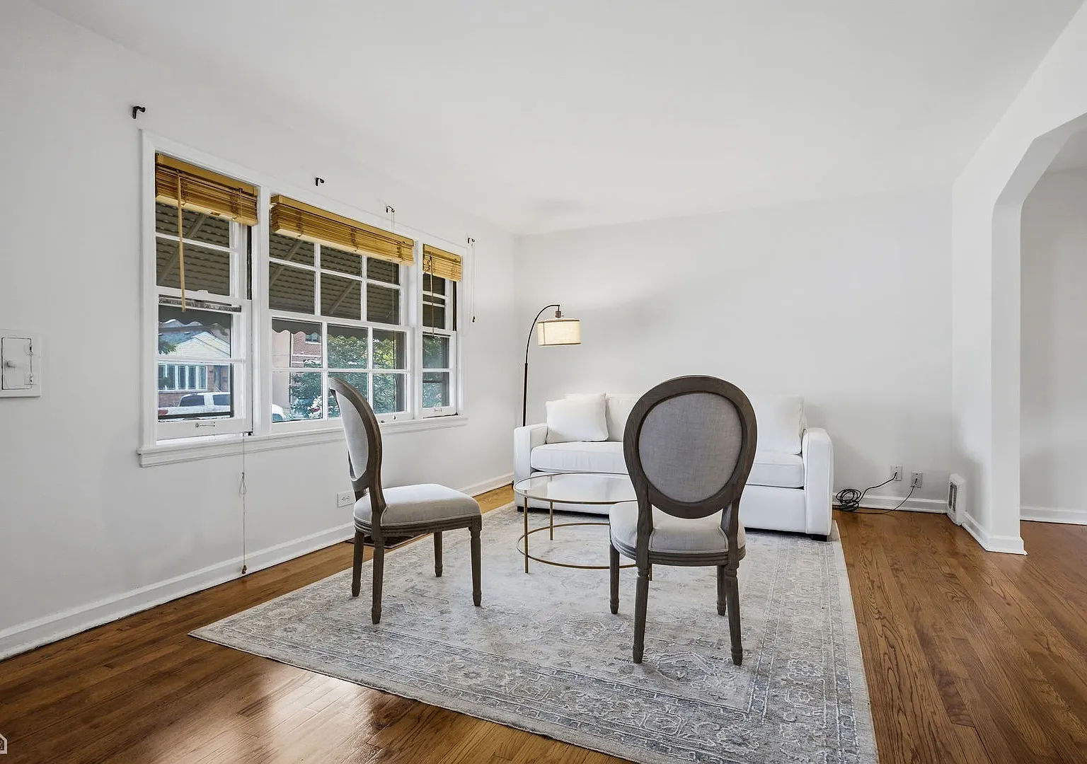 3 bed, 1.5 bath, $2,000 — Photo 2