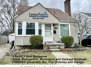 19968 Roscommon St, Harper Woods, MI